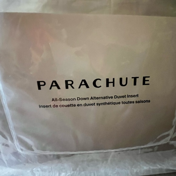 Parachute Home “All Season Down Alternative” Duvet Insert Size Full/Queen - Picture 2 of 3